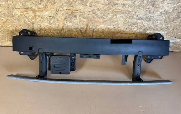 Hyundai Kona I Front bumper support beam 86570J9000