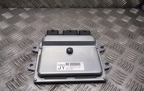 Nissan Leaf I (ZE0) Engine control unit/module MEV01090 MEV01090J1