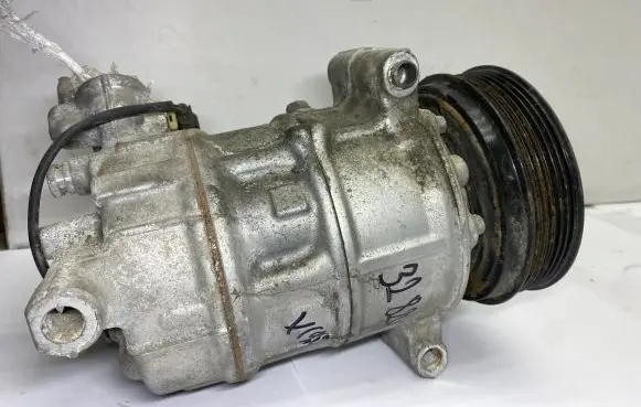 Volvo XC90 Air conditioning (A/C) compressor (pump) 31407759