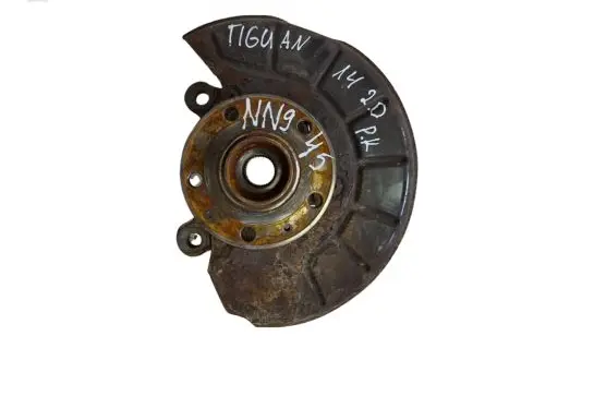 Volkswagen Tiguan Front wheel hub