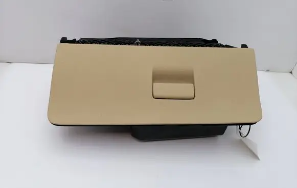 BMW 5 GT F07 Glove box 9142635 112420 107878LL