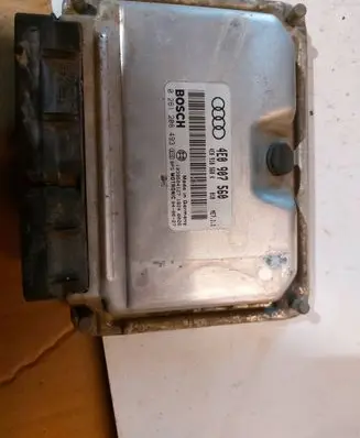 Audi A8 S8 D3 4E Engine control unit/module 4F0907560 4E0910560K 0261206493