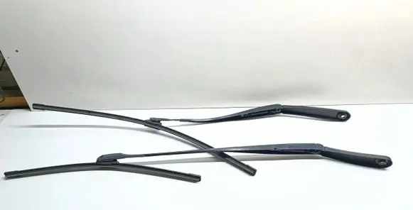 BMW 5 GT F07 Front wiper blade arm 7182594 7182459