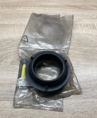 Renault 5 Front coil spring rubber mount 7700757324