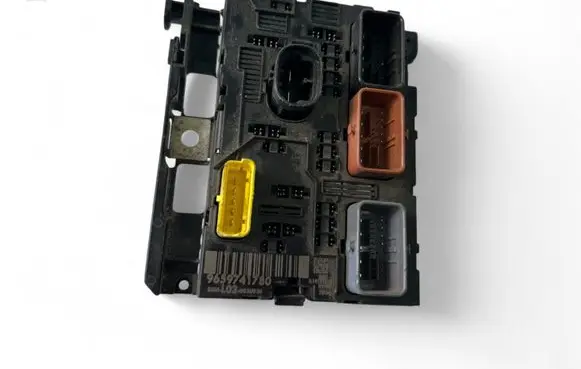 Fuse box set