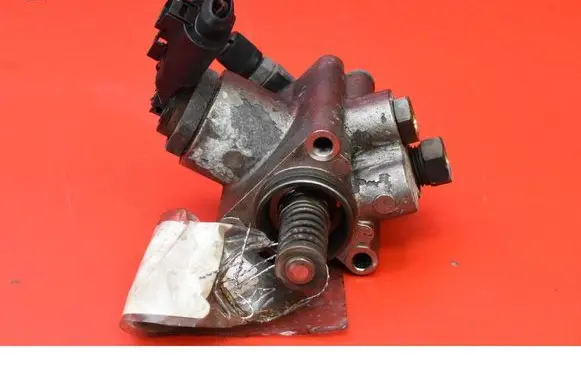 Volkswagen PASSAT B5.5 In-tank fuel pump 06F127025D
