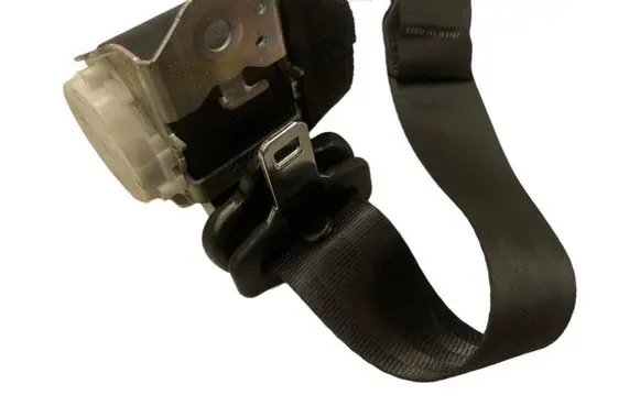 Rear seatbelt