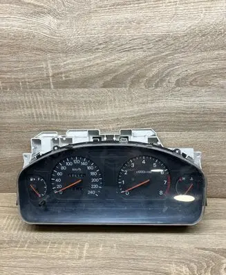 Mitsubishi Galant Speedometer (instrument cluster) MR216542 M9P1573706741