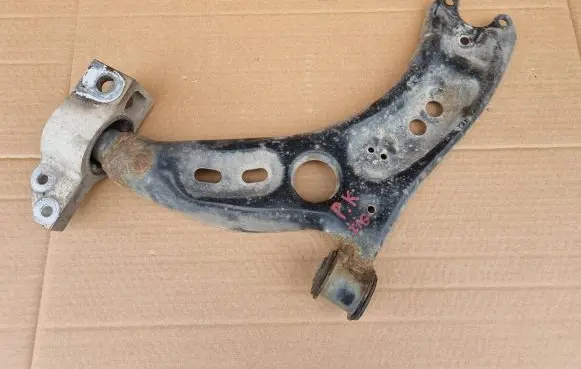 Front lower control arm/wishbone