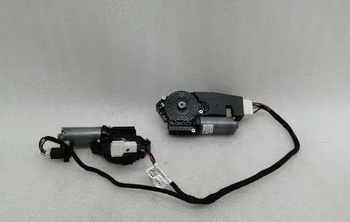 Mercedes-Benz GLA W156 X156 Folding roof motor A1769003304