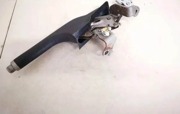 Handbrake/parking brake lever assembly