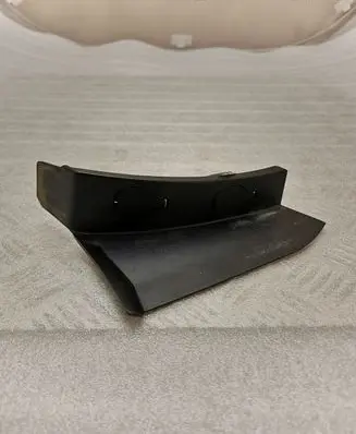 Rear/tail light trim molding