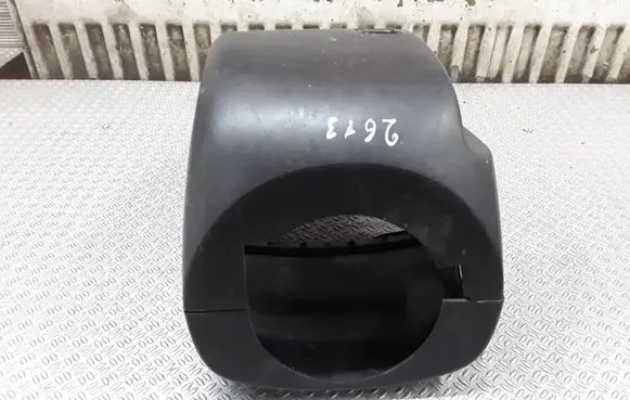 Skoda Yeti (5L) Steering wheel column trim