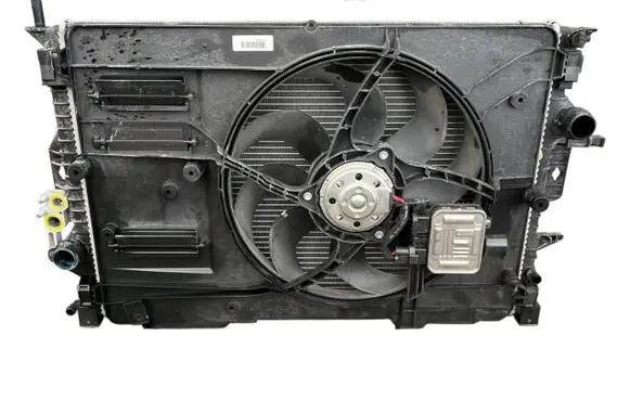 Volvo V40 Radiator set p31368505 8g9119710db 31293689