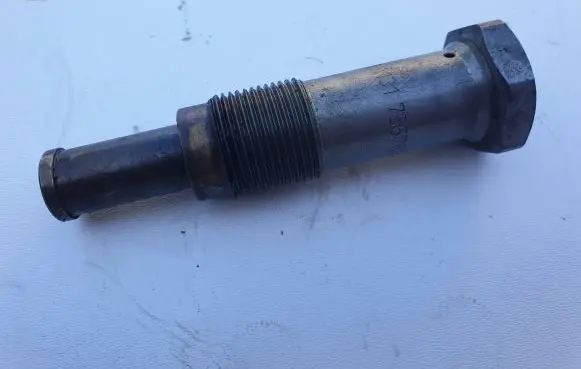 BMW 3 F30 F35 F31 Slide rail for timing chain 7567680