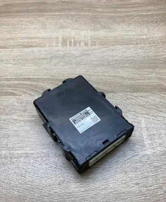 Toyota Prius (XW30) Gearbox control unit/module 8953576010