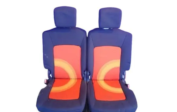 Peugeot 1007 Second row seats 