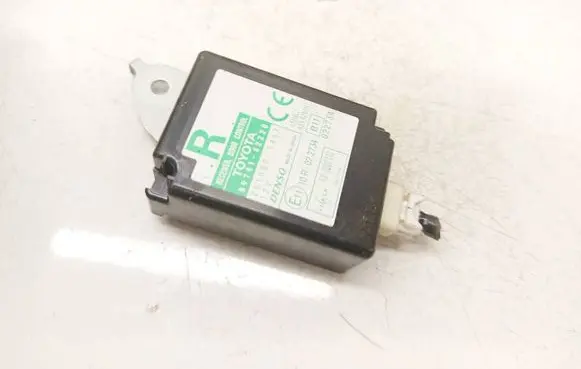 Toyota RAV 4 (XA30) Door control unit/module 8974142220