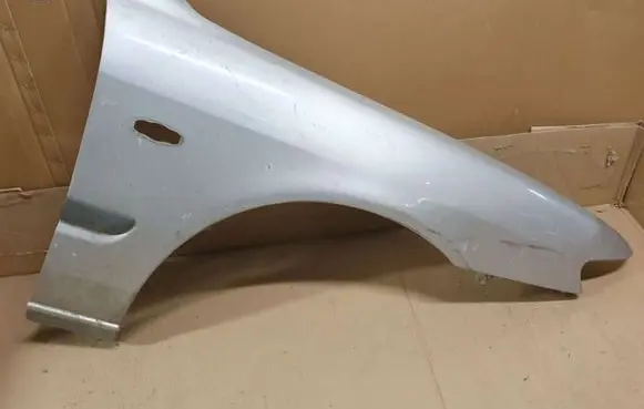 Mazda 626 Fender