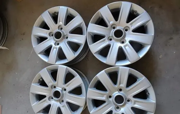 Mitsubishi Colt R15 alloy rim 