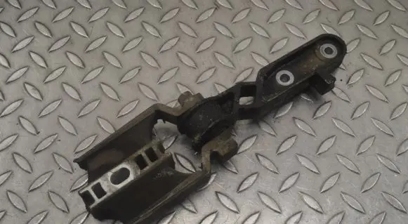 Volvo XC90 Engine mount bracket 31359890