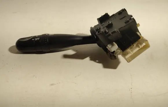 Toyota Yaris Indicator stalk 1736481