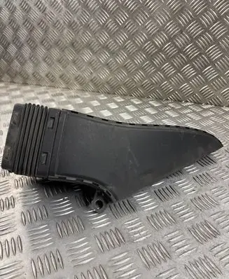Audi A6 S6 C8 4K Air intake duct part 4K0129520C