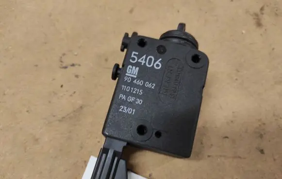 Opel Astra G Central locking motor 90460062 1101215