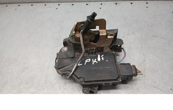 Audi A6 S6 C5 4B Front door lock