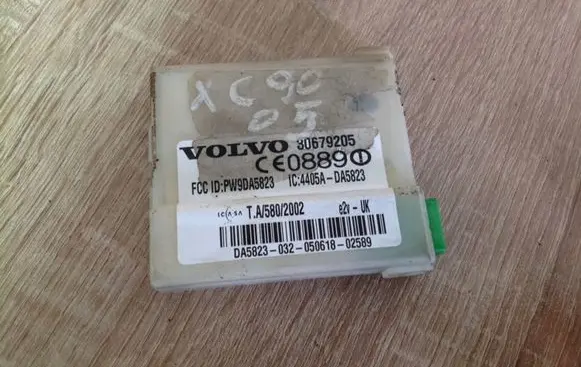 Volvo XC90 Alarm control unit/module 30679205