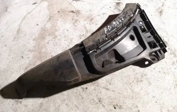 Volvo XC90 Front bumper mounting bracket 08620564