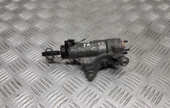 Skoda Fabia Mk1 (6Y) Ignition lock 4B0905851C