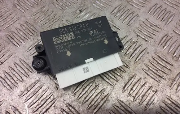 Volkswagen Golf VII Parking PDC control unit/module 5QA919294B