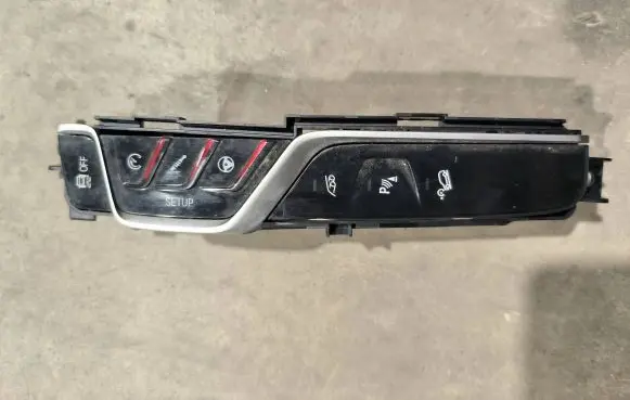 BMW X3M F97 A set of switches 8076644 1033801602 SN01379SCC002NL