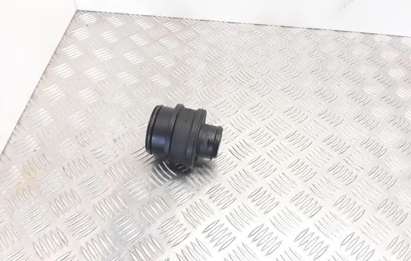 Intake resonator