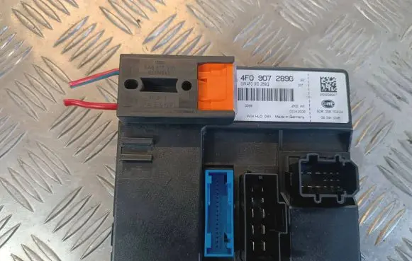 Audi A6 S6 C6 4F Light module LCM 4F0907289G 4F0910289G 5DK00876224