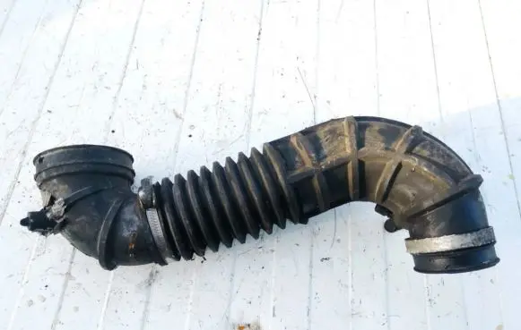 Volvo S40, V40 Air intake hose/pipe