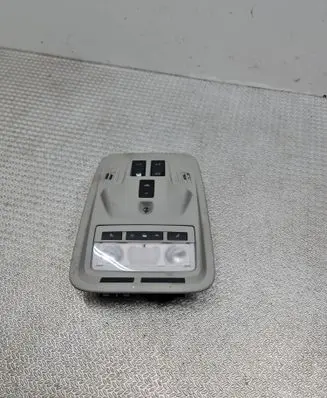 Opel Astra K Front seat light 13415548