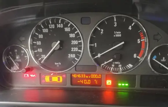 BMW 5 E39 Speedometer (instrument cluster) 110008735 62116907018