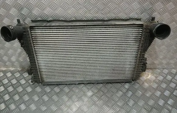 Volkswagen PASSAT B6 Intercooler radiator 1K0145803E
