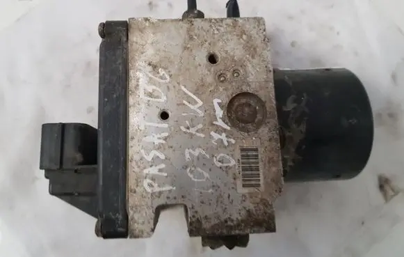 Volkswagen PASSAT B6 ABS control unit/module 3C0614095M 15747502B