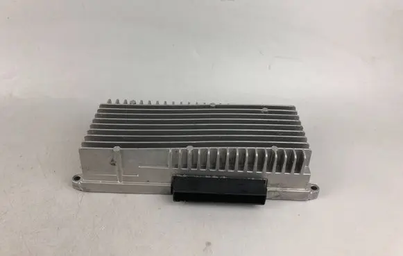 Audi A3 S3 A3 Sportback 8P Sound amplifier 8R0035223F