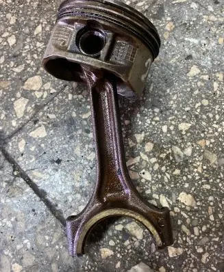 Volvo XC70 Piston 24520A