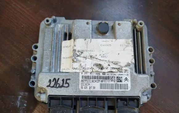 Peugeot 207 Engine control unit/module 9662670780 0281011966