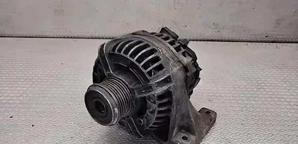 Volvo V70 Generator/alternator 8676496 0124525029