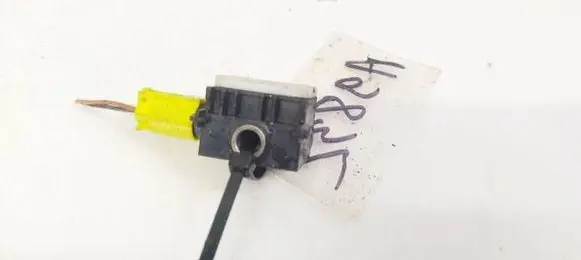 Mercedes-Benz ML W164 Airbag deployment crash/impact sensor 0038202826