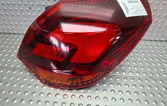 Opel Astra J Rear/tail lights S27639098