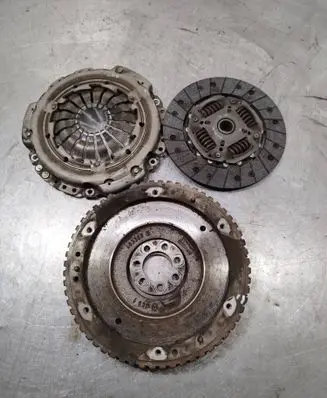 Renault Megane III Clutch set kit 8200527569 8200335084
