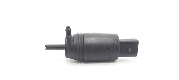 BMW 5 E39 Windscreen/windshield washer pump 8377612