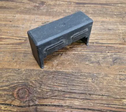 BMW 3 E36 Fuse box cover 1735752